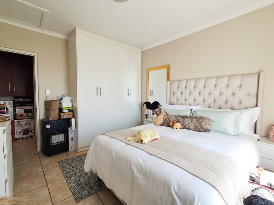 2 Bedroom Property for Sale in Burgundy Estate Western Cape